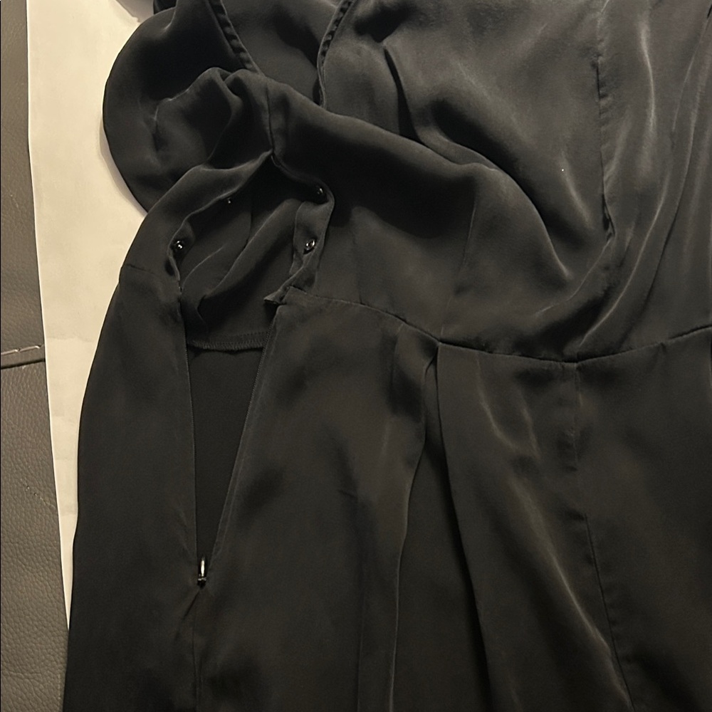 Banana Republic Silk Black Off-Shoulder Dress size 4. 100% silk - Picture 6 of 7